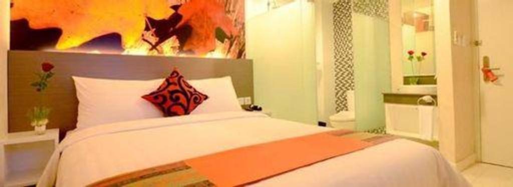 Clay Hotel